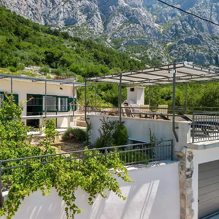 Baskovic In Nature Park Makarska